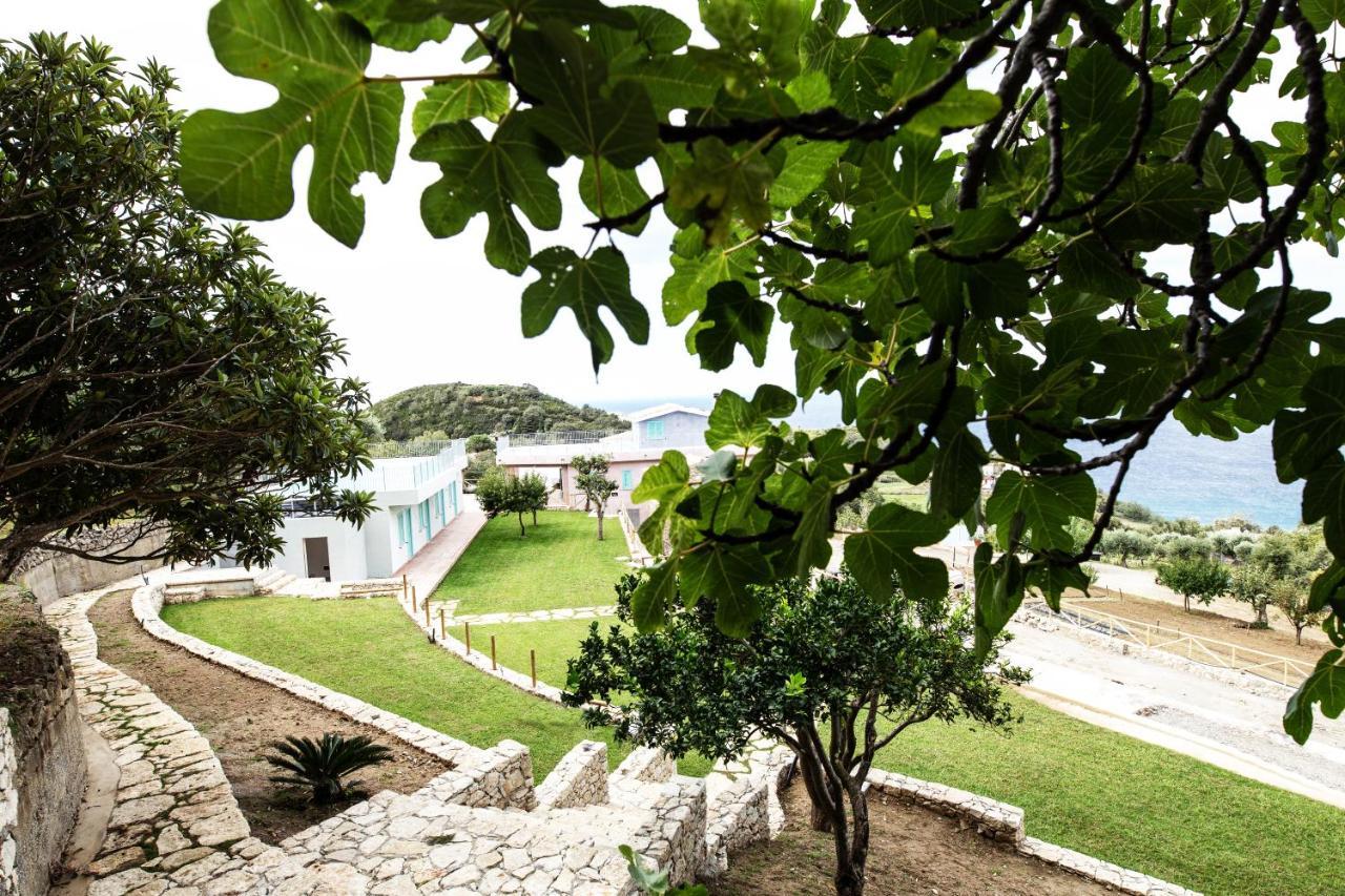 Borgo Rosso Di Sera Resort San Lucido Exterior photo