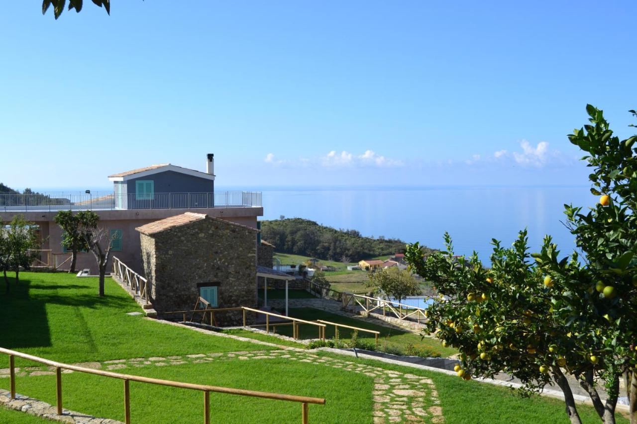 Borgo Rosso Di Sera Resort San Lucido Exterior photo