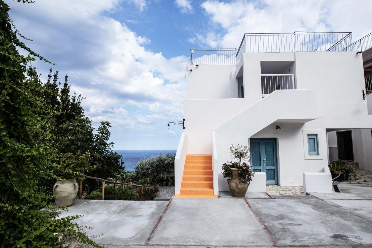 Borgo Rosso Di Sera Resort San Lucido Exterior photo