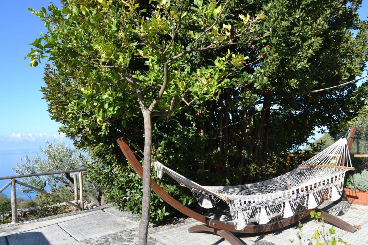 Borgo Rosso Di Sera Resort San Lucido Exterior photo
