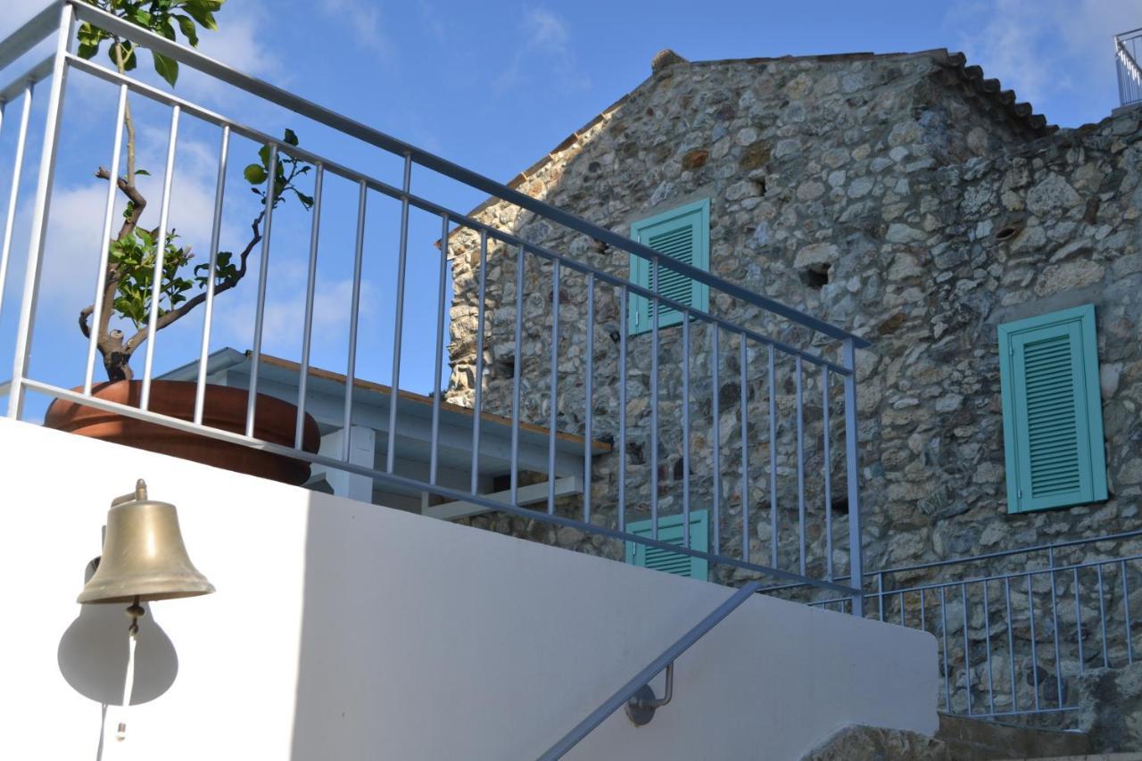 Borgo Rosso Di Sera Resort San Lucido Exterior photo