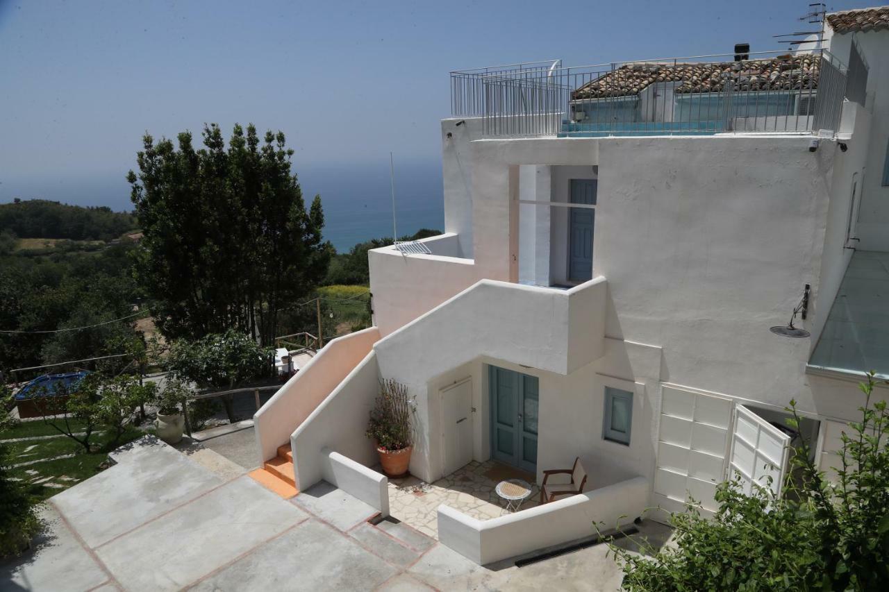 Borgo Rosso Di Sera Resort San Lucido Exterior photo