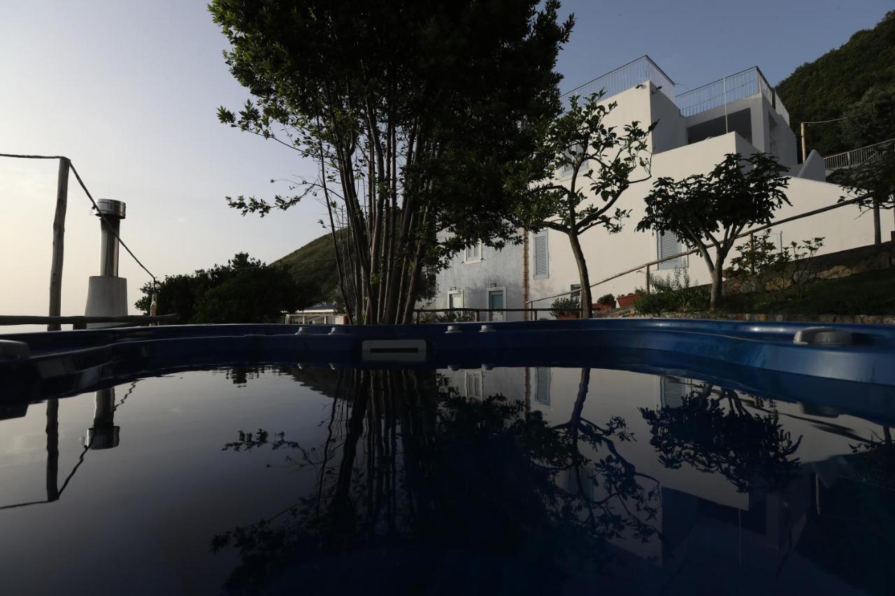 Borgo Rosso Di Sera Resort San Lucido Exterior photo