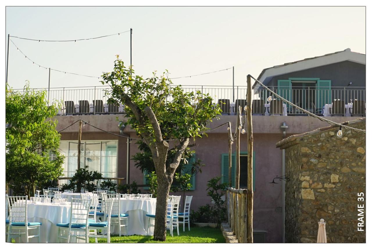 Borgo Rosso Di Sera Resort San Lucido Exterior photo